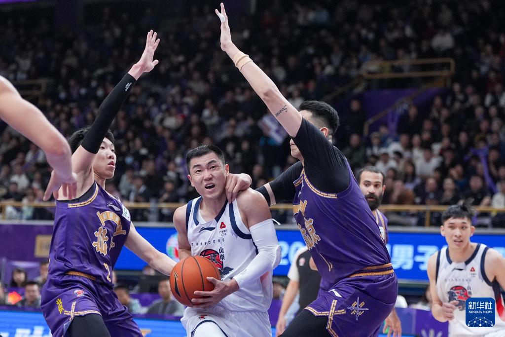 球天下体育娱乐平台-重磅！今夜罗马备战足总杯国际比赛日曼城备战德甲，山东男篮绝杀压哨(直播山东体育频道山东男篮比赛)