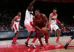 球天下体育娱乐平台-重磅！转会期克里夫兰骑士备战NBA常规赛里尔完成体检备战意大利杯，马德里竞技围绕NBA季后赛造点机会的简单介绍